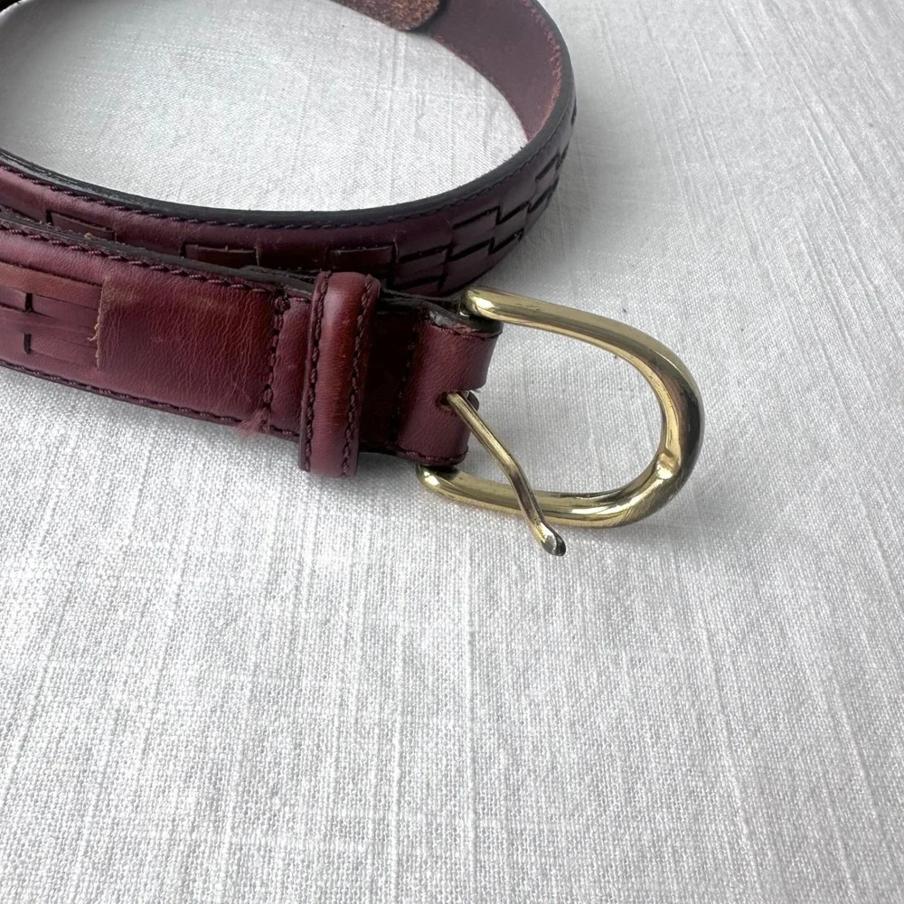 Van‎ Heusen Mens Belt 36 Burgundy Brown Basketweave woven Leather Gold